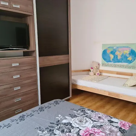 Apartament Pool & Bbq Garden Oasis, Quiet Relaxation Near The Beach, Free Parking, Fast Wifi
