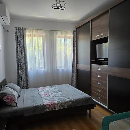 Pool & Bbq Garden Oasis, Quiet Relaxation Near The Beach, Free Parking, Fast Wifi Appartement *